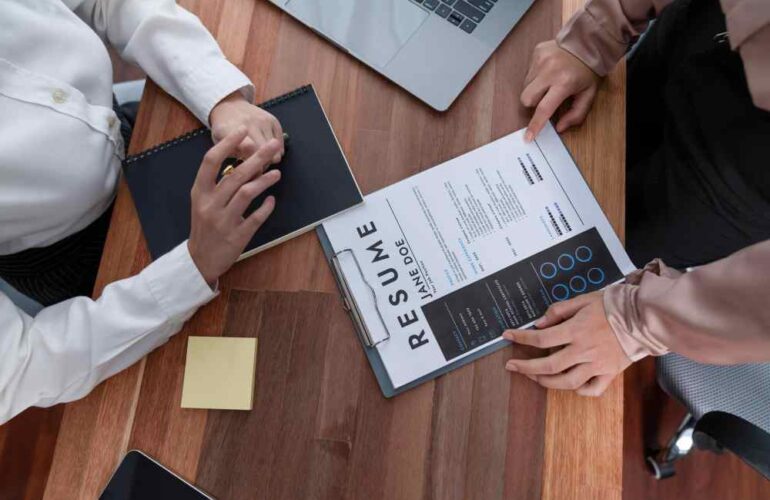 5 Common Mistakes To Avoid When Drafting Your Resume