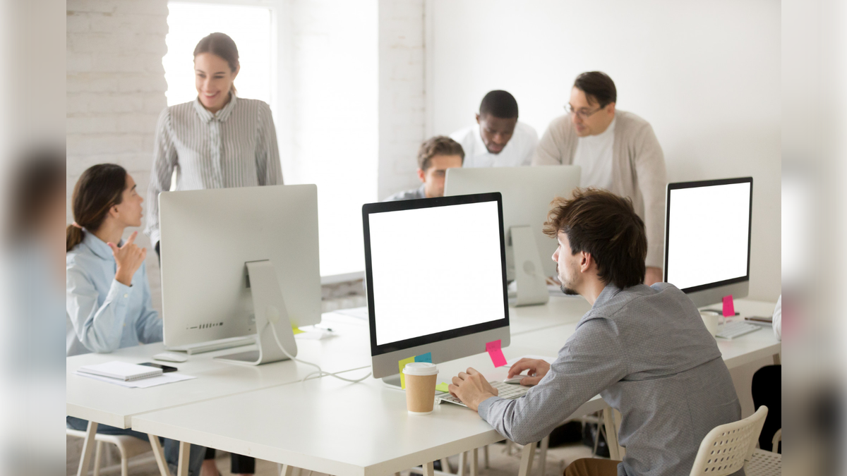 10 Easy Office Jobs That Pay Over $75K in 2025